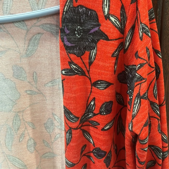 Long Shawl - Picture 6 of 6